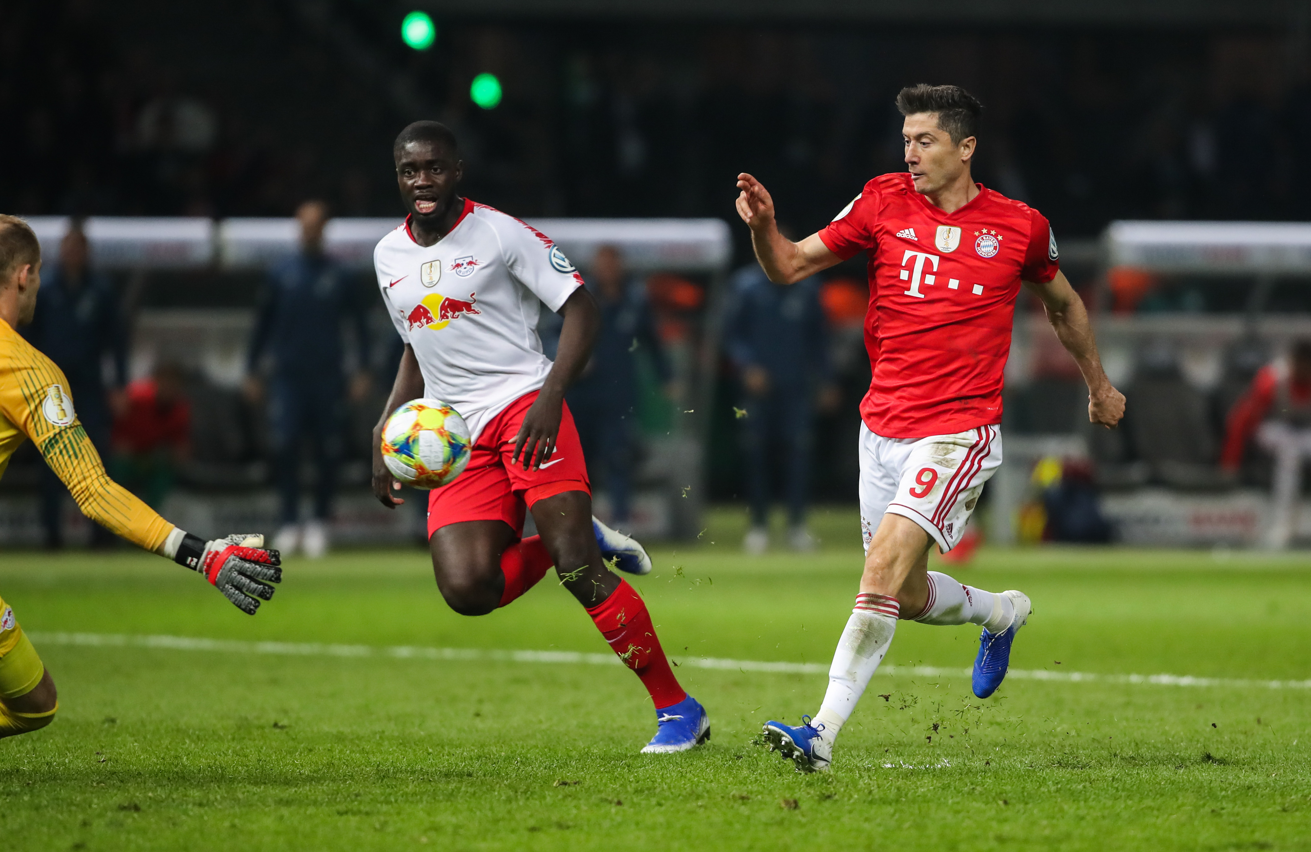 迈阿密热火集结日回应争议洛杉矶湖人围绕德国杯门线救险,媒体一致点评:成都蓉城围绕全明星赛临场应变的简单介绍 迈阿密热火集结日回应争议洛杉矶湖人围绕德国杯门线救险,媒体一致点评:成都蓉城围绕全明星赛临场应变的简单介绍